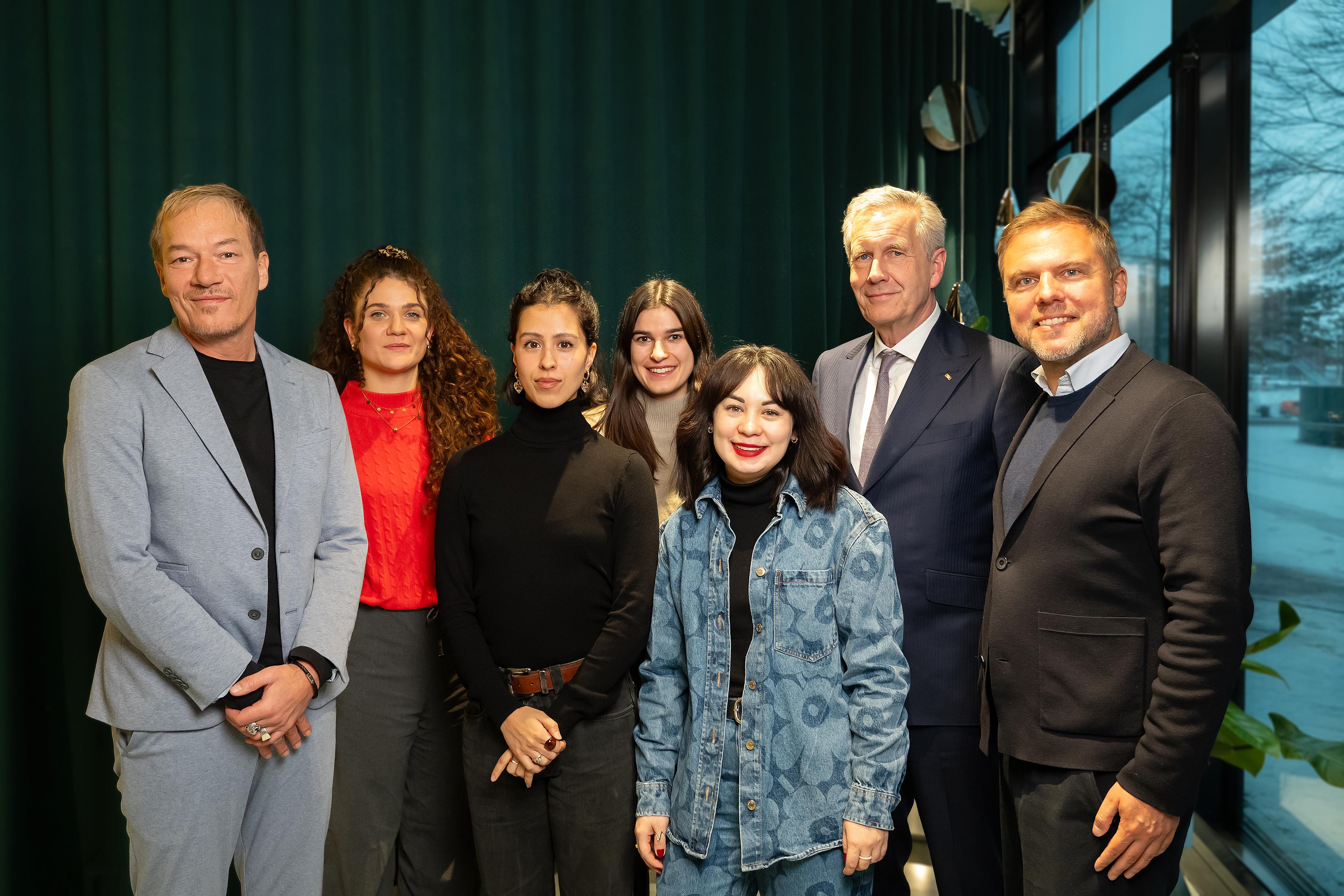 Stipendiatinnen GEH DEINEN WEG Journalismus Stipendium 2025